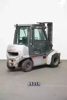 Empilhador diesel 2012  Nissan YG1D2A32Q (2)