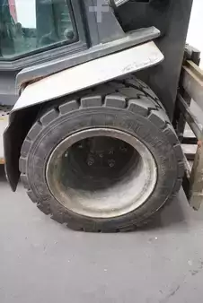 Empilhador diesel 2012  Nissan YG1D2A32Q (6)