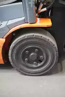 Electric - 3 wheels 2010  Toyota 8FBET16 (6)