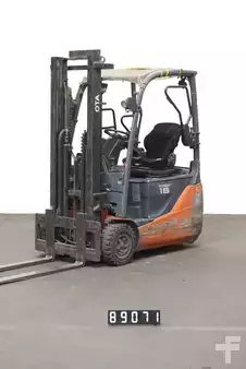 Electric - 3 wheels 2020  Toyota 8FBEK16T (1)