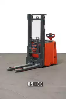 Pinontavaunu 2017  Linde D 12 (1)