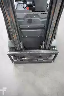 Eléctrica de 4 ruedas 2010  Linde E 16 P-01 (5)