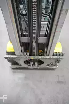 Elektromos 4 kerekű 2021  Jungheinrich EFG 320 (5)
