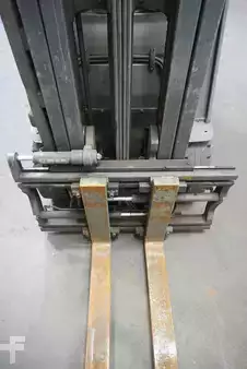 Eléctrica de 4 ruedas 2020  Linde E 25 HL-01/600 (5)