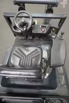 Elektryczne 3-kołowe 2017  Linde E 16 C - Cabrio (3)