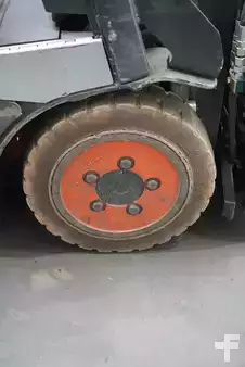Elektryczne 3-kołowe 2017  Linde E 16 C - Cabrio (6)