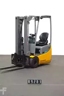 Elektro tříkolové VZV 2021  Jungheinrich EFG 110k (1)