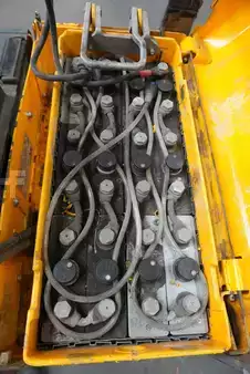 Electric Pallet Trucks 2021  Jungheinrich ERE 225 (4)