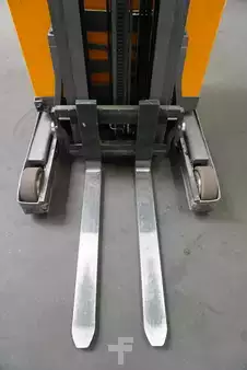 Reach Truck 2020  Jungheinrich ETV 214 (5)
