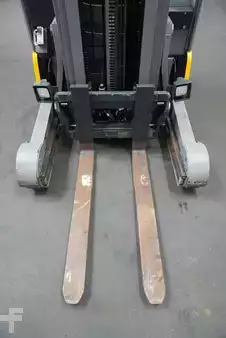 Reach Trucks 2019  Jungheinrich ETV 216i Li-Ion (5)
