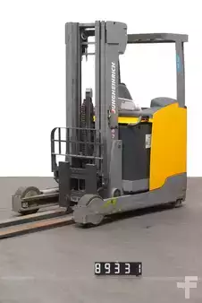 Skyvemast 2020  Jungheinrich ETM 325 (1)