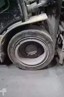 Carrelli elevatori diesel 2023  Hyundai 30D-9V (6)