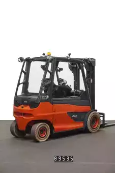 Elektromos 4 kerekű 2018  Linde E 40 HL-01/600 (2)