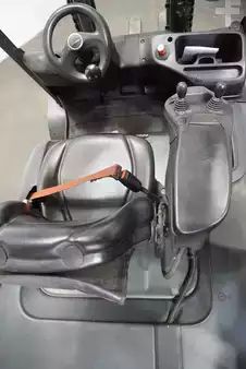 Elektromos 4 kerekű 2018  Linde E 40 HL-01/600 (3)