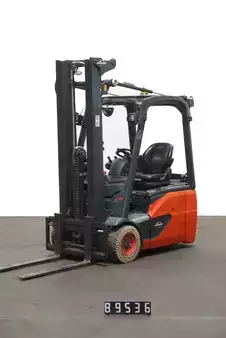 3-wiel elektrische heftrucks 2018  Linde E 15-02 (1)