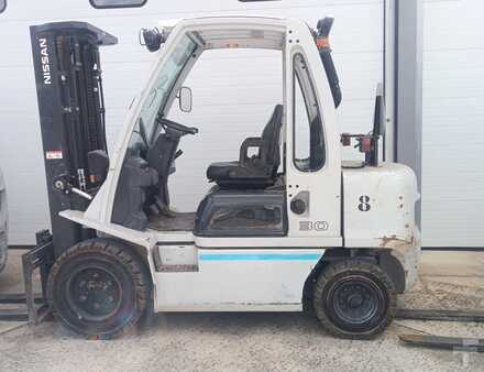 Diesel Forklifts 2017  Unicarriers YG1D2A30Q (2)