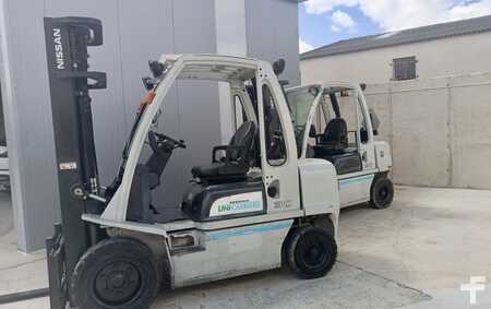 Diesel Forklifts 2017  Unicarriers YG1D2A30Q (1)