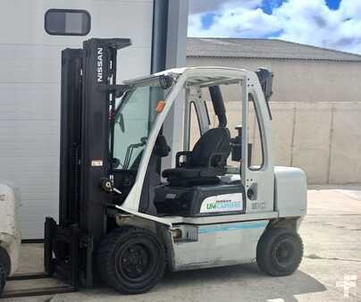 Carrello elevatore diesel 2017  Unicarriers YG1D2A30Q  OPPORTUNITY (2)