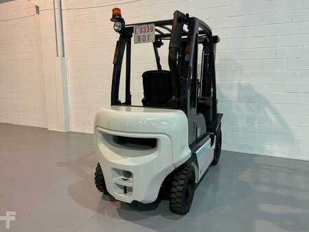 Diesel heftrucks 2005  Nissan FD02A25Q (3)