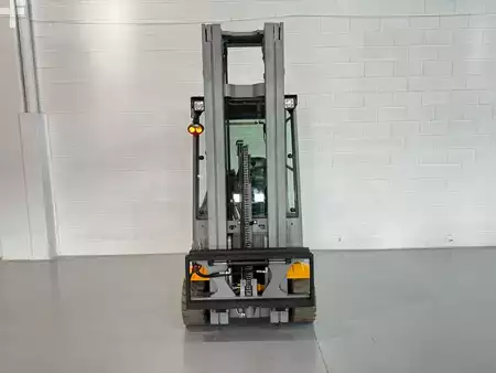 Elektrisk- 3 hjul 2018  Jungheinrich EFG 218K Li-Ion (3)