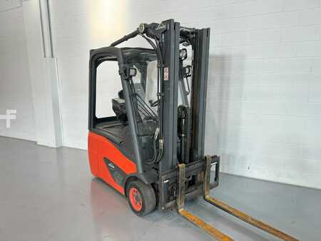 Chariots électriques à 3 roues 2015  Linde E15-02 EVO (5)