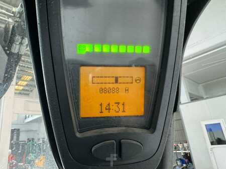 Chariots électriques à 3 roues 2015  Linde E15-02 EVO (9)