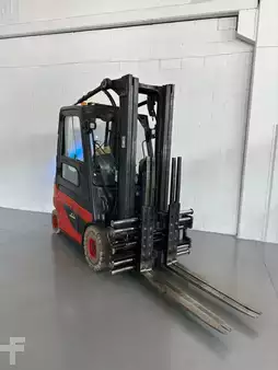 Eléctrica de 4 ruedas 2018  Linde E25-01 EVO  LI-ION (2)