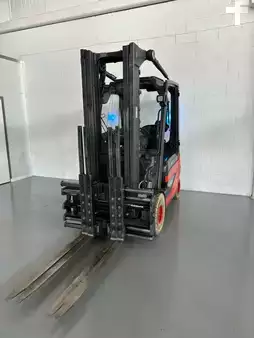 Eléctrica de 4 ruedas 2018  Linde E25-01 EVO  LI-ION (8)