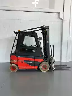 Eléctrica de 4 ruedas 2018  Linde E25-01 EVO   LI-ION (2)