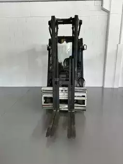 Eléctrica de 4 ruedas 2018  Linde E25-01 EVO   LI-ION (5)
