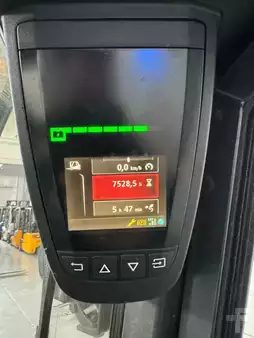 Eléctrica de 4 ruedas 2018  Linde E25-01 EVO   LI-ION (9)