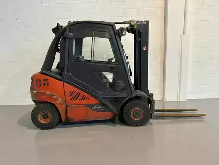 Wózki widłowe diesel 2014  Linde H25D-02 Air condit + heating (3)