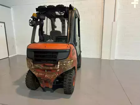 Wózki widłowe diesel 2014  Linde H25D-02 Air condit + heating (6)