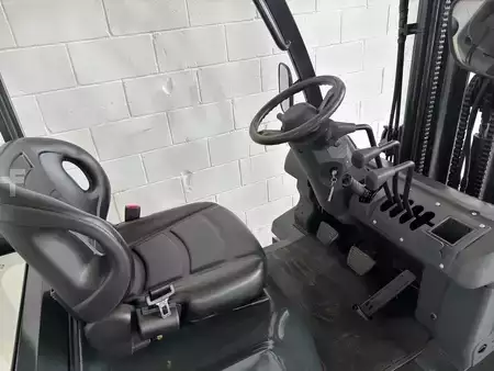 Diesel heftrucks 2019  Unicarriers Y1D2A25Q (6)