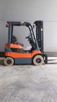Elektrisk- 4 hjul 2002  Toyota 7FB15 (4)