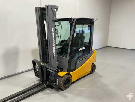 Elektro čtyřkolový VZV 2018 Jungheinrich EFG 320 (4)