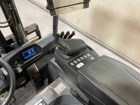 Elektro čtyřkolový VZV 2019  Jungheinrich EFG 320 (5)