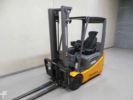 Eléctrico - 3 rodas 2019 Jungheinrich EFG 216 K (3)