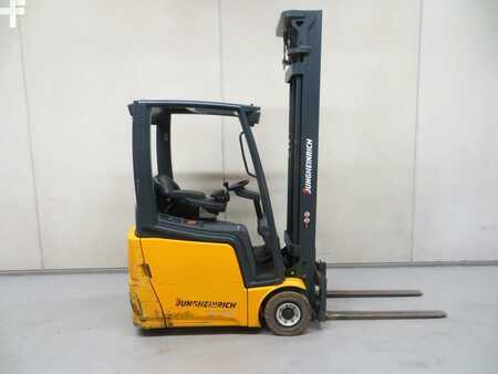 Elektro tříkolové VZV 2014 Jungheinrich EFG 215 (1)