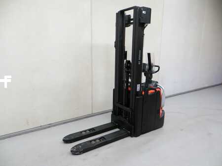 Stacker stå på 2018  BT SPE140L (3)