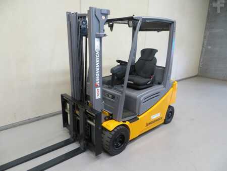 Elektro čtyřkolový VZV 2016 Jungheinrich EFG 318K (3)