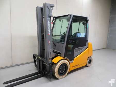 Elektro čtyřkolový VZV 2020  Jungheinrich EFG 535K (3)