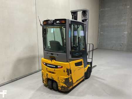 Elektro tříkolové VZV 2017 Jungheinrich EFG 215 (2)