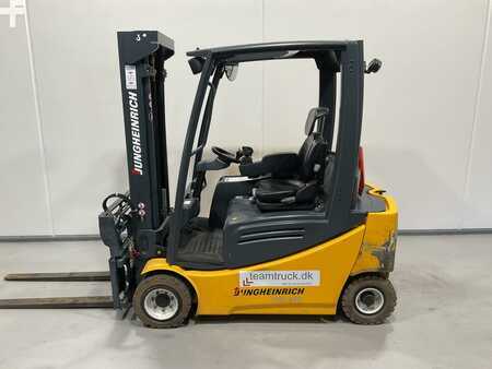 Elektro čtyřkolový VZV 2012  Jungheinrich EFG 320 (3)