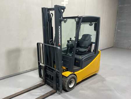 Elektro tříkolové VZV 2015 Jungheinrich EFG 220 SP 330ZZ (4)