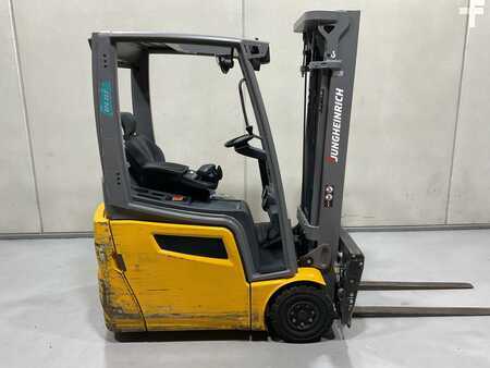 Elektro tříkolové VZV 2017 Jungheinrich EFG 213 (1)