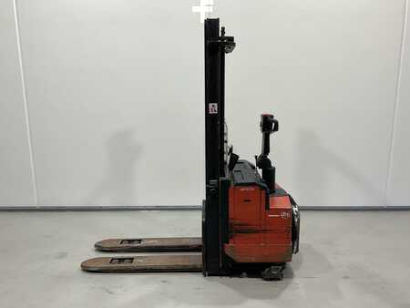 Stacker de condutor em pé 1995 BT LSF1250/11 (3)