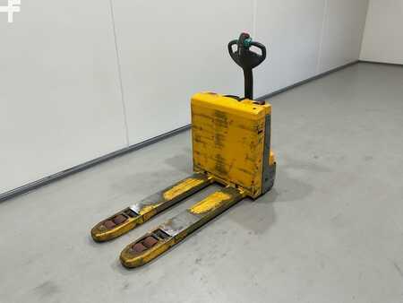 Electric Pallet Trucks 2018  Jungheinrich EJE 112 (4)