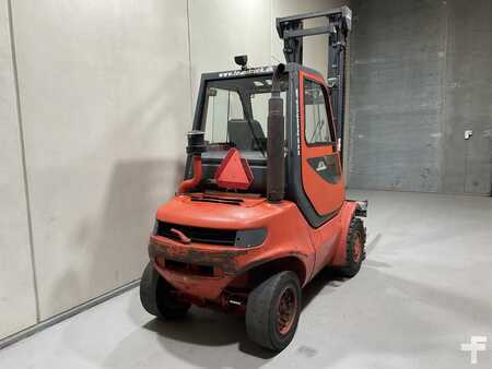 Dieselový VZV 2002  LINDE H40D-04 (2)