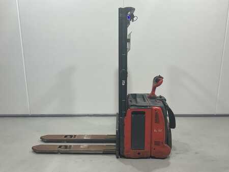 Stackers Stand-on 2012  Linde L12L AP (3)